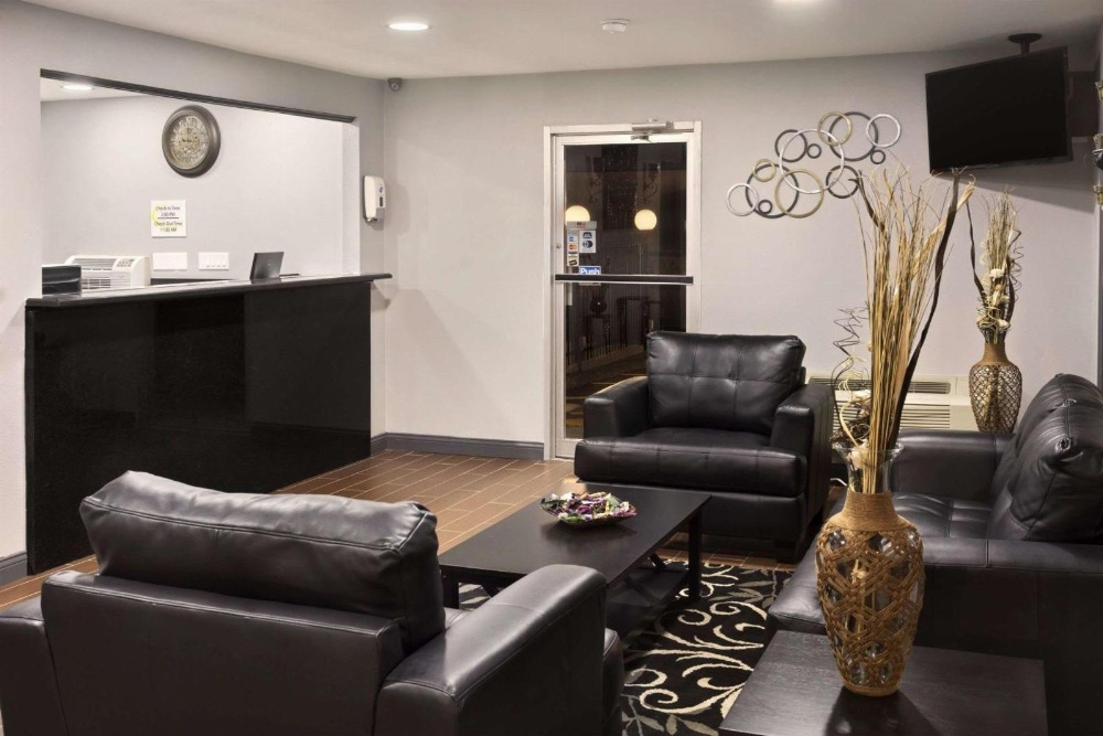 Super 8 by Wyndham Ardmore Main image